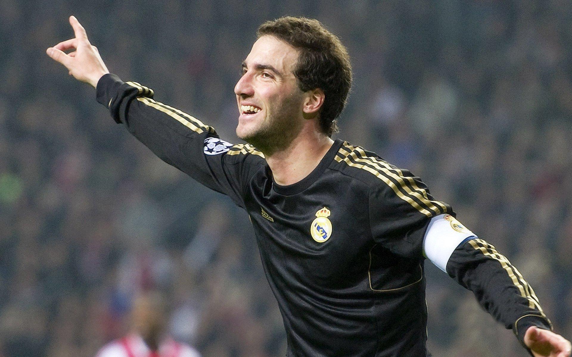 银河战舰锋线新阵闪耀圣马梅斯，姆巴佩维尼